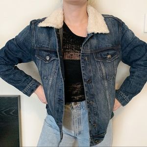 Good American Denim Jacket with Sherpa Collar